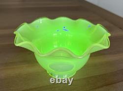ANTIQUE URANIUM OPALESCENT GLASS LAMP LIGHT SHADE GLOWS 2 Fitter
