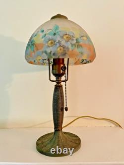 Antique Handel Reverse Painted Floral pattern Glass Boudoir Lamp Arts & Crafts