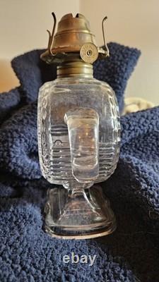 Antique Pedalstal Finger Oil Lamp