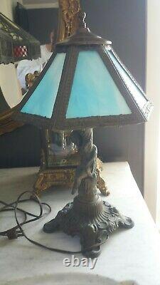 Beautiful Vintage Electric Cherub Table Lamp Blue Slag Glass Shade