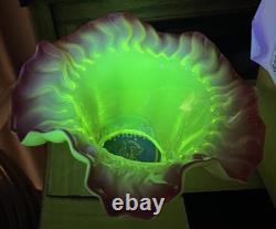 GREAT Antique Art Nouveau VASELINE URANIUM GLASS & PINK EDGE Electric Lamp Shade