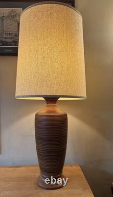 Large Vintage 1950-'60s Ceramic Art Pottery Table Lamp MCM With Original Shade
