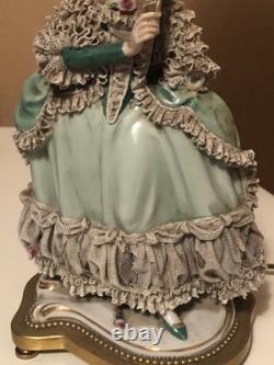 Marie Antoinette Style Vintage woman lamp