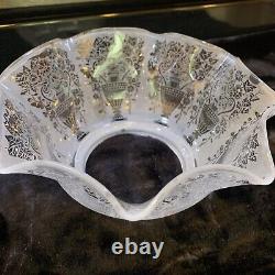 NICE VINTAGE 3 3/4 Tall Frosted Etched Glass-Ruffle Bottom Gas Lamp Light Shade