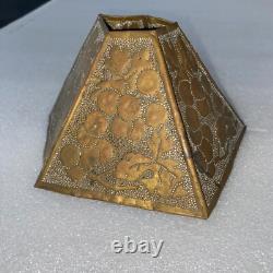 Outstanding Antique Arts & Crafts Leaf Pattern Hammered Brass 5 Sided Lampshade