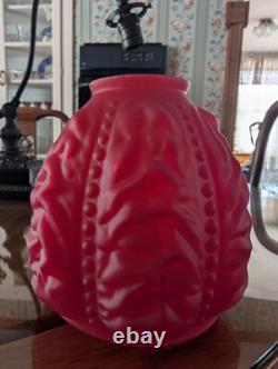 Pittsburg LBG Desk Lamp With Red Beaded Drape Lamp