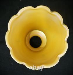 Quezal Style Gold Thread Aurene Lamp Shades, Hanging Hearts, Set of 3