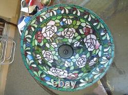Quoizel Tiffany Style Stained Glass Lamp Shade 15.5 Diameter