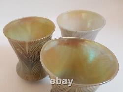 Set 3 vintage green white pulled feather lamp shades art glass iridescent 5.75