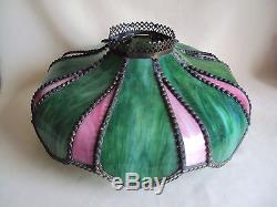 VINTAGE ANTIQUE STAIN SLAG PINK/GREEN GLASS BRASS TABLE OIL LAMP SHADE With STAND