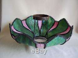 VINTAGE ANTIQUE STAIN SLAG PINK/GREEN GLASS BRASS TABLE OIL LAMP SHADE With STAND