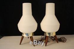 VINTAGE BEEHIVE TULIP LAMP SHADE Plastic for Tripod Base MID CENTURY MOD Atomic