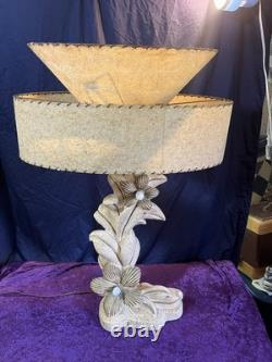 VINTAGE MCM PLASTER CHALKWARE 3-Way Lighted LAMP With Antiq 2Tier FIBERGLASS SHADE
