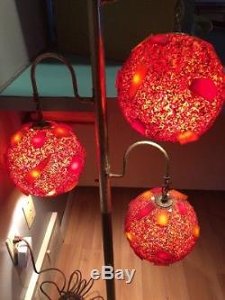 VINTAGE Rare Tension Pole Lamp 3 Globes crackle cut glass Shades popcorn