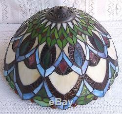 VINTAGE TIFFANY STYLE STAINED GLASS LAMP SHADE #312