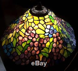 VINTAGE TIFFANY STYLE STAINED GLASS LAMP SHADE #350