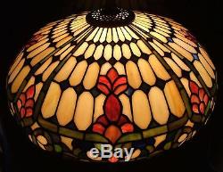 VINTAGE TIFFANY STYLE STAINED GLASS LAMP SHADE #382