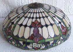 VINTAGE TIFFANY STYLE STAINED GLASS LAMP SHADE #382