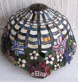 VINTAGE TIFFANY STYLE WISTERIA STAINED GLASS LAMP SHADE #334