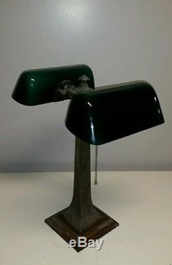VINTAGE VERDELITE LAWYERS BANKERS OFFICE DESK LAMP WITH GREEN SHADES PAT. 1917