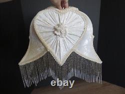 VTG Dale Tiffany Cream Heart Floral Glass Beaded Fringe Boudoir Lamp Shade READ