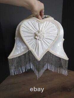 VTG Dale Tiffany Cream Heart Floral Glass Beaded Fringe Boudoir Lamp Shade READ