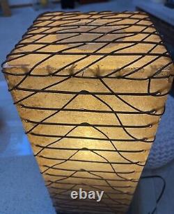 VTG Mid Century Modern Fiberglass & Wicker Caged Design Organic Accent Lamp 21