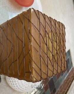 VTG Mid Century Modern Fiberglass & Wicker Caged Design Organic Accent Lamp 21