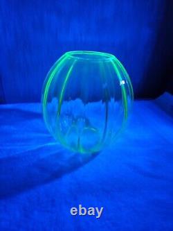 VTG Uranium Glass Sphere Lamp Shade