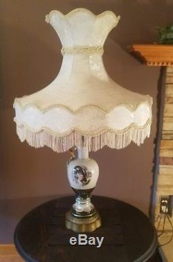 Vtg Victorian Lady Pitcher Lamp With Huge Bell Floral Lamp Shade With