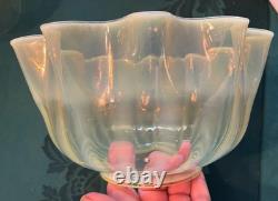 Victorian VASELINE Swirl URANIUM GLASS Crimped Kerosene Oil Gas Lamp Shade 4 Fi