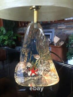 Vintage 1960s Top Quality Kitsch Lucite Aquarium Lamp with Spun Fibreglass Shade