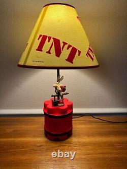 Vintage 1997 Wiley Coyote TNT Lamp, RARE FIND EXCELLENT CONDITION