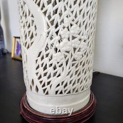 Vintage 50's BLANC DE CHINE Oriental Pierced Column Lamp Asian Embellished Shade