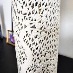 Vintage 50's BLANC DE CHINE Oriental Pierced Column Lamp Asian Embellished Shade
