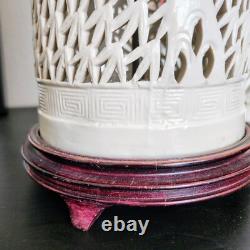 Vintage 50's BLANC DE CHINE Oriental Pierced Column Lamp Asian Embellished Shade