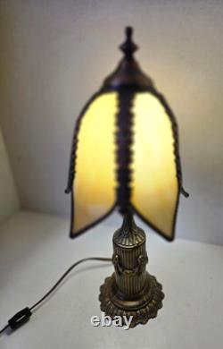 Vintage Caramel Slag Glass Tulip Shade Boudoir Lamp 16