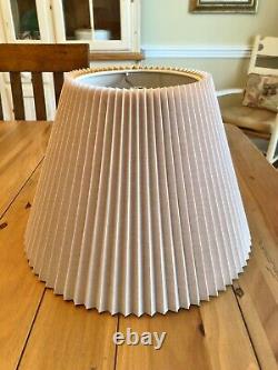 Vintage Classic Stiffel Lamp Shade, Mint Condition Free Shipping