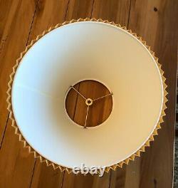 Vintage Classic Stiffel Lamp Shade, Mint Condition Free Shipping