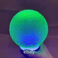 Vintage Collectible Uranium Vaseline Green Glass Light Shade INV-JDJ30