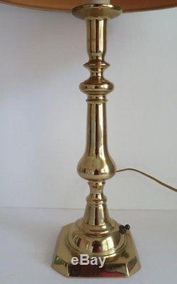 Vintage Colonial American Artist signed Shade Pat Walter/Brass Lamp