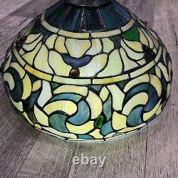 Vintage Dale Tiffany 14 Signed Stained Glass Lamp Shade No Cracks Or Breaks