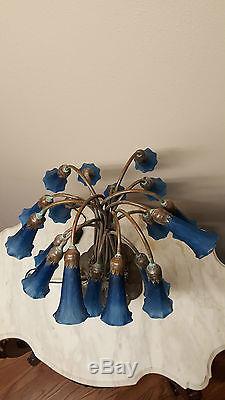 Vintage Lilly Lamp Tiffiny Style Lilly Pad -18 light- Blown Glass Shades