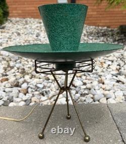 Vintage MCM Green Fiberglass Tripod Atomic Lamp Mid Century Modern UFO Saucer