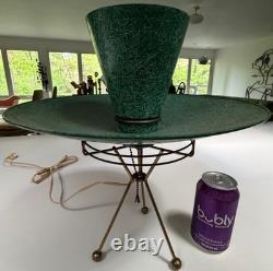Vintage MCM Green Fiberglass Tripod Atomic Lamp Mid Century Modern UFO Saucer