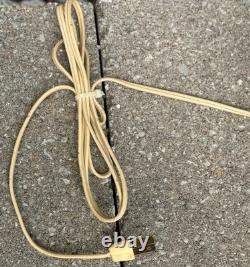 Vintage MCM Green Fiberglass Tripod Atomic Lamp Mid Century Modern UFO Saucer