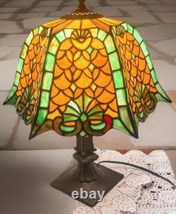 Vintage Meyda Tiffany 17 Table Lamp With Amber And Green Glass Shade