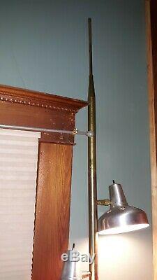 Vintage Mid Century Modern Gold Tension Pole Lamp With Silver Shades w stars