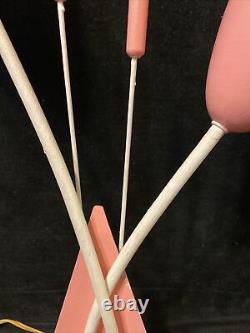 Vintage Mid Century Table Lamp Cattail Lily Double Cone Shades Pink & White 3way