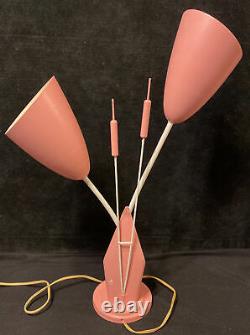 Vintage Mid Century Table Lamp Cattail Lily Double Cone Shades Pink & White 3way